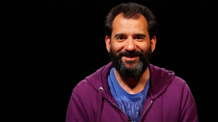 Pablo Trapero le aporta al filme su sello característico. Se puede ver por Netflix. 