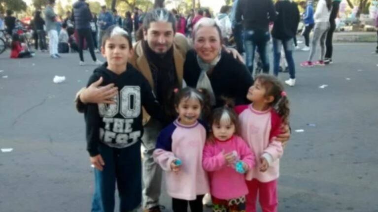 Padre e hijo comparten condición genética que lleva en su familia seis generaciones