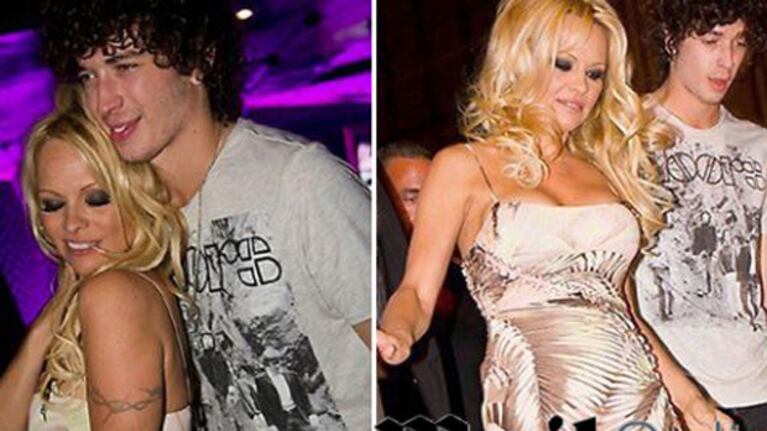 Pamela Anderson, mimosa con un joven de 23 años. (Foto: Daily Mail)