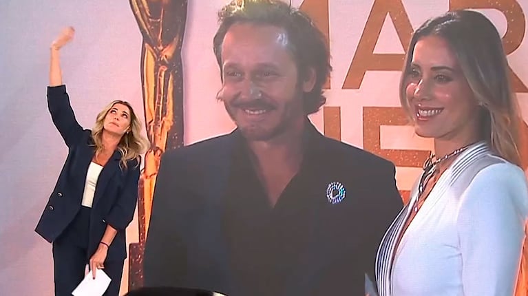 Pamela David fue letal con Benjamín Vicuña y criticó un detalle físico en vivo: “La cámara le tomó la pelada” (captura de América TV)