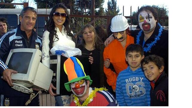 Pamela Sosa y Omar Suárez participaron de la campaña solidaria 