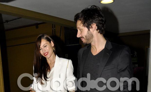 Pampita acompañó a Vicuña en el estreno (Foto: Jennifer Rubio). 
