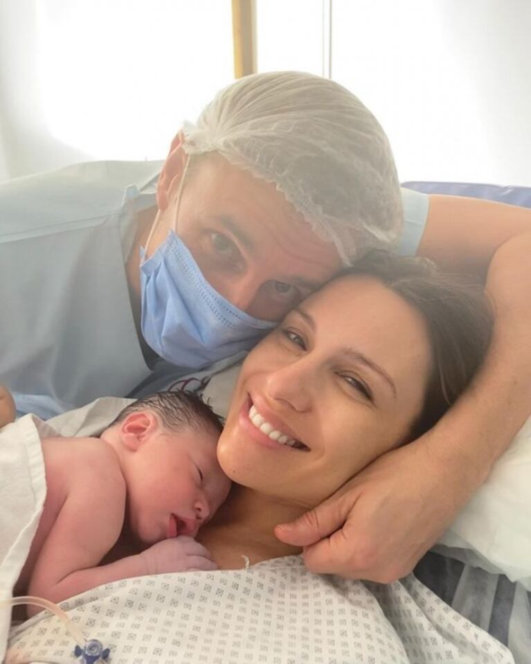 Pampita compartió imágenes de su parto respetado de su hija Ana: "Gracias al Cielo por este regalo"