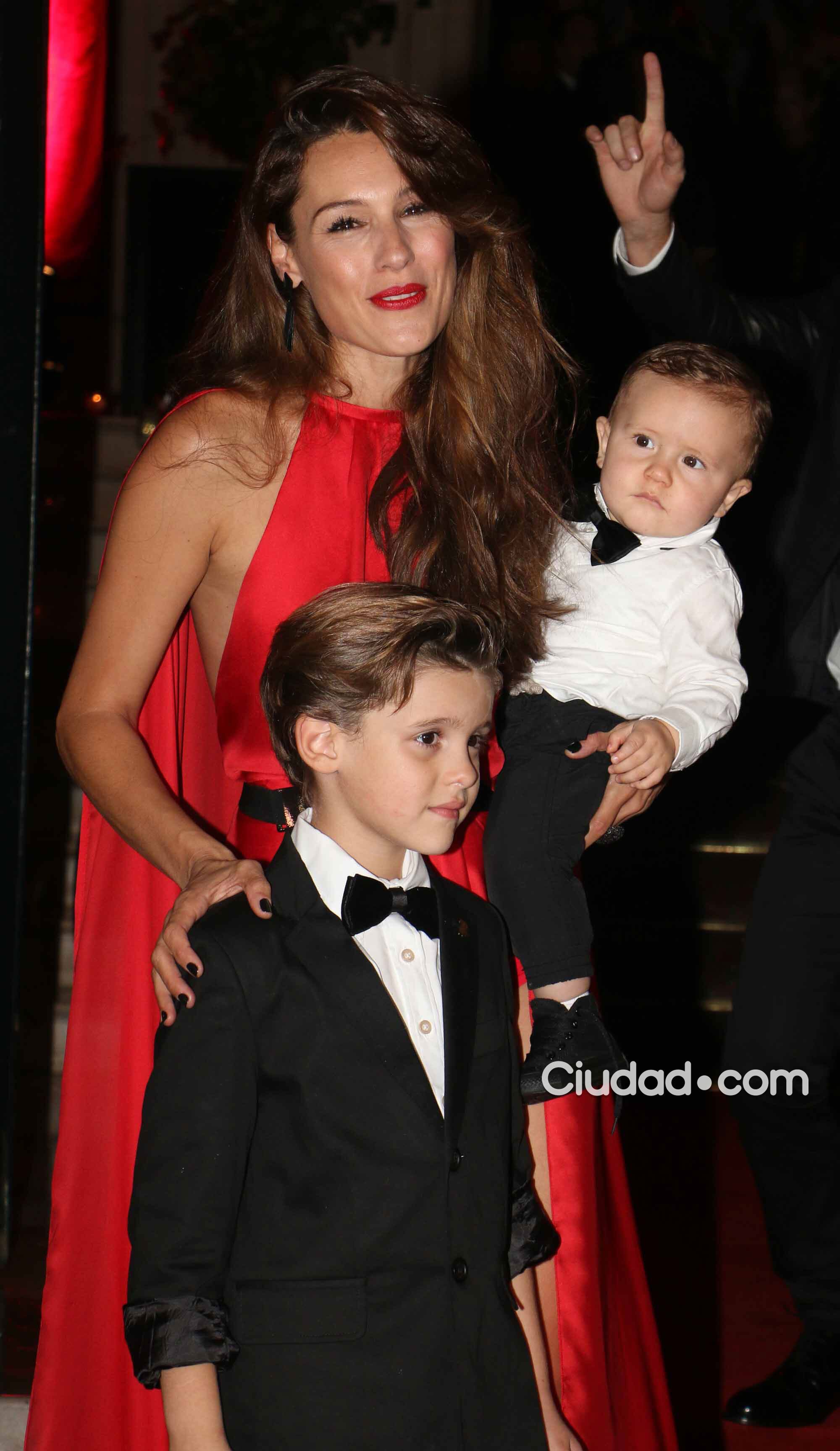 Pampita con sus hijos Foto :Movilpress