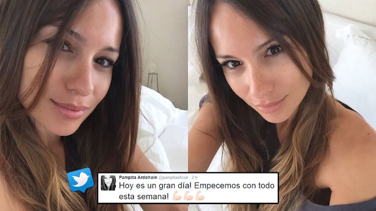 Pampita, diosa a toda hora: selfies sin maquillaje desde la cama. (Foto: Twitter)