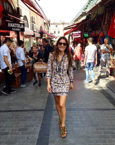 Pampita, en Turquía (Foto: Twitter)