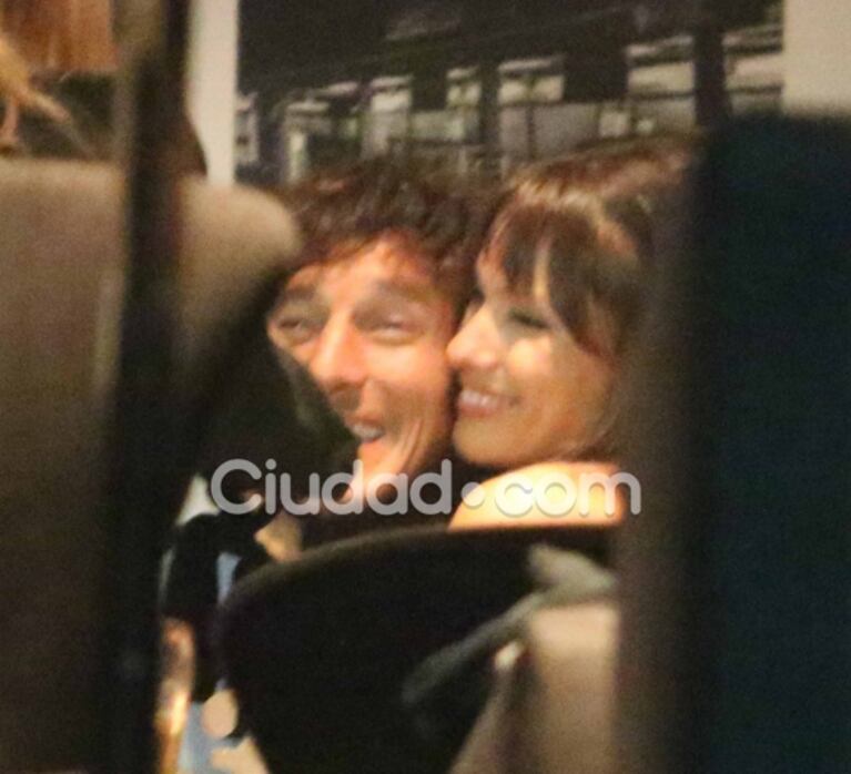 Pampita le festejó el cumpleaños a Pico Mónaco en un bar de Palermo: muchos mimos y amigos famosos 
