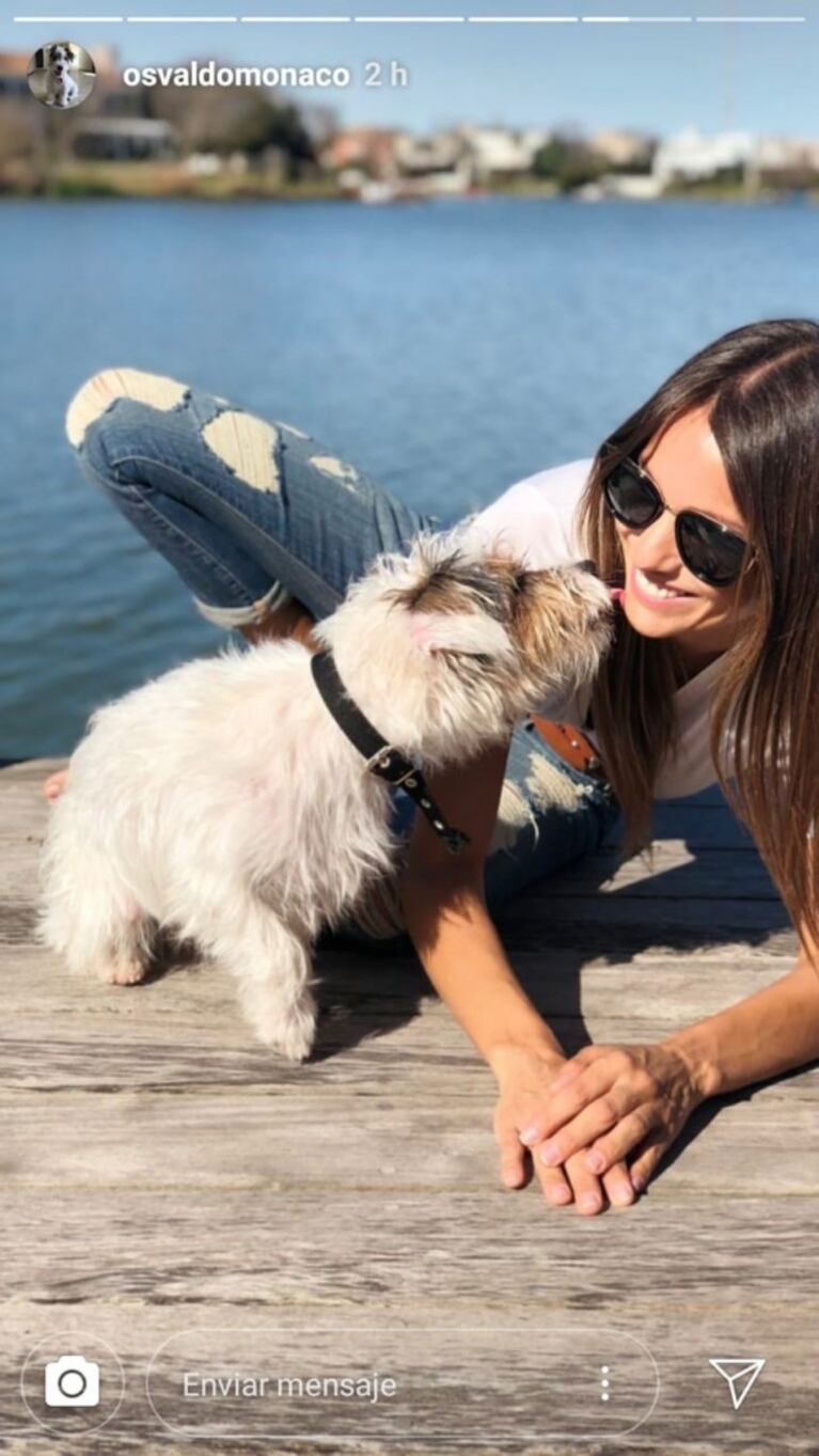 Pampita posó súper tierna con Osvaldo, el perrito de Pico Mónaco: ¿dónde estaba el extenista en ese momento?