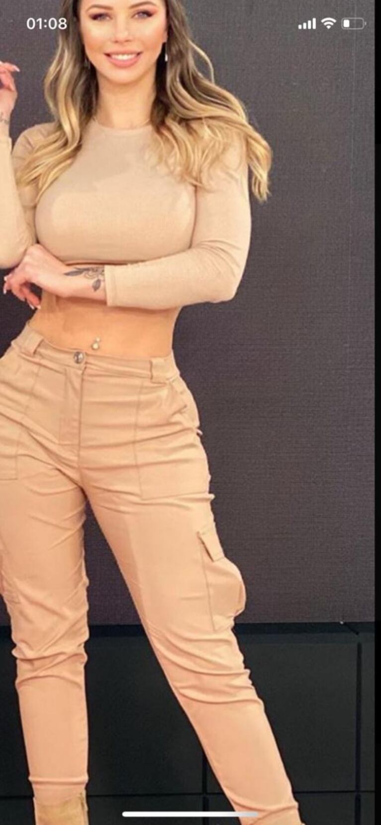 Pampita puso en aprietos a Romina Malaspina por el Photoshop en sus fotos: "¿Esa cinturita es real?"