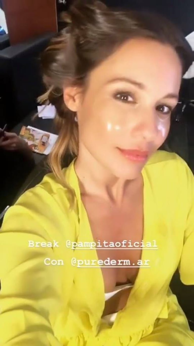 Pampita reveló cuál es su secreto para eliminar las ojeras... ¡con una foto de entrecasa! 