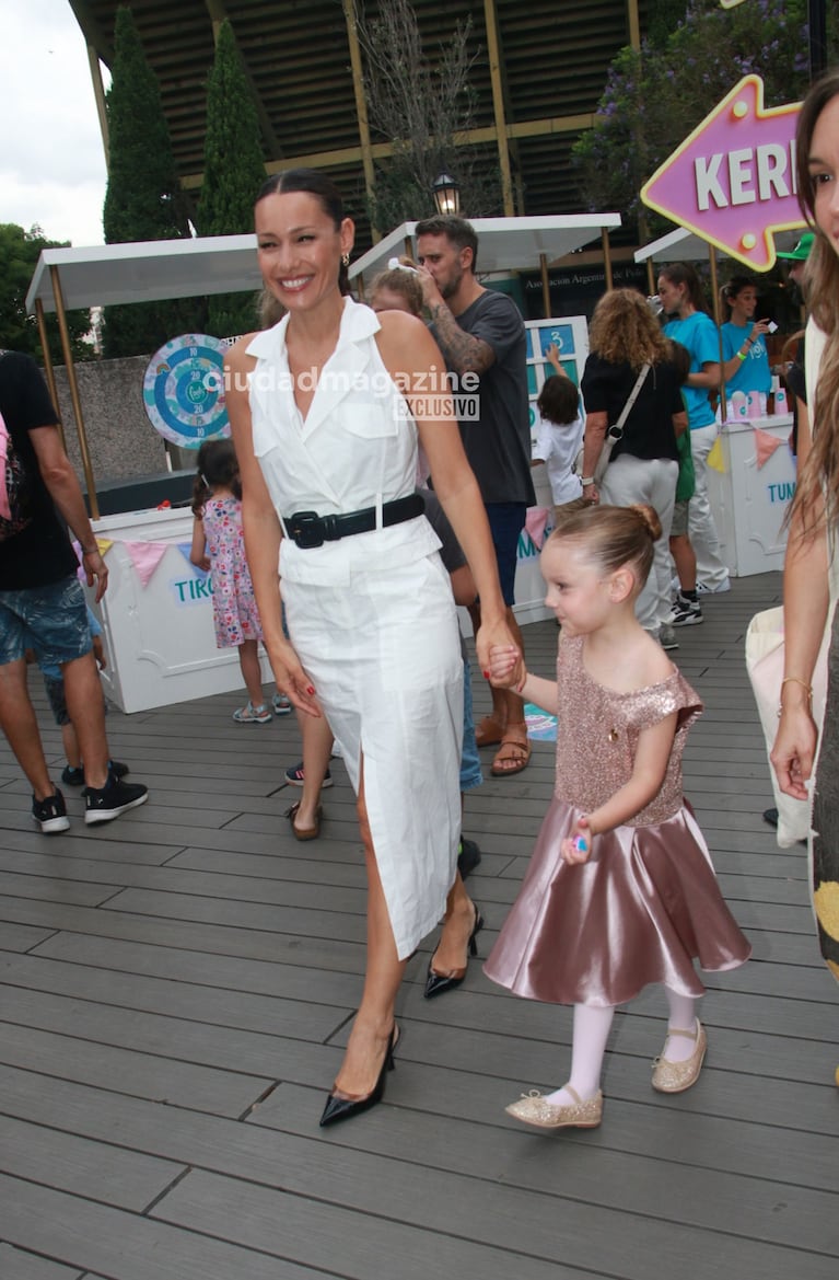 Pampita y Ana brillaron con sus looks (Foto: Movilpress).