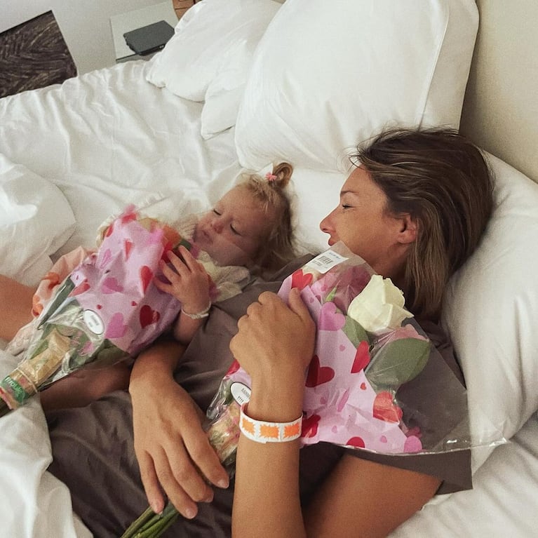 Pampita y Ana (Foto: captura Instagram).