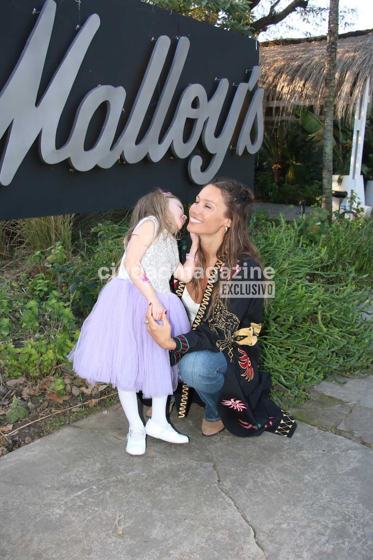 Pampita y Anita (Foto: Movilpress)