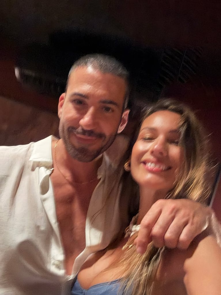 Pampita y Miguel Ángel Silvestre en Ibiza (Foto: Instagram/@pampitaoficial).