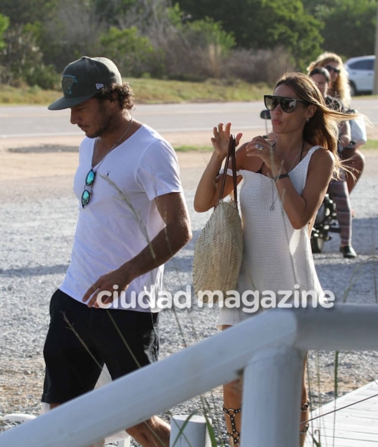Pampita y Pico Mónaco, enamorados en Punta del Este: las fotos de la pareja top tras su reconciliación