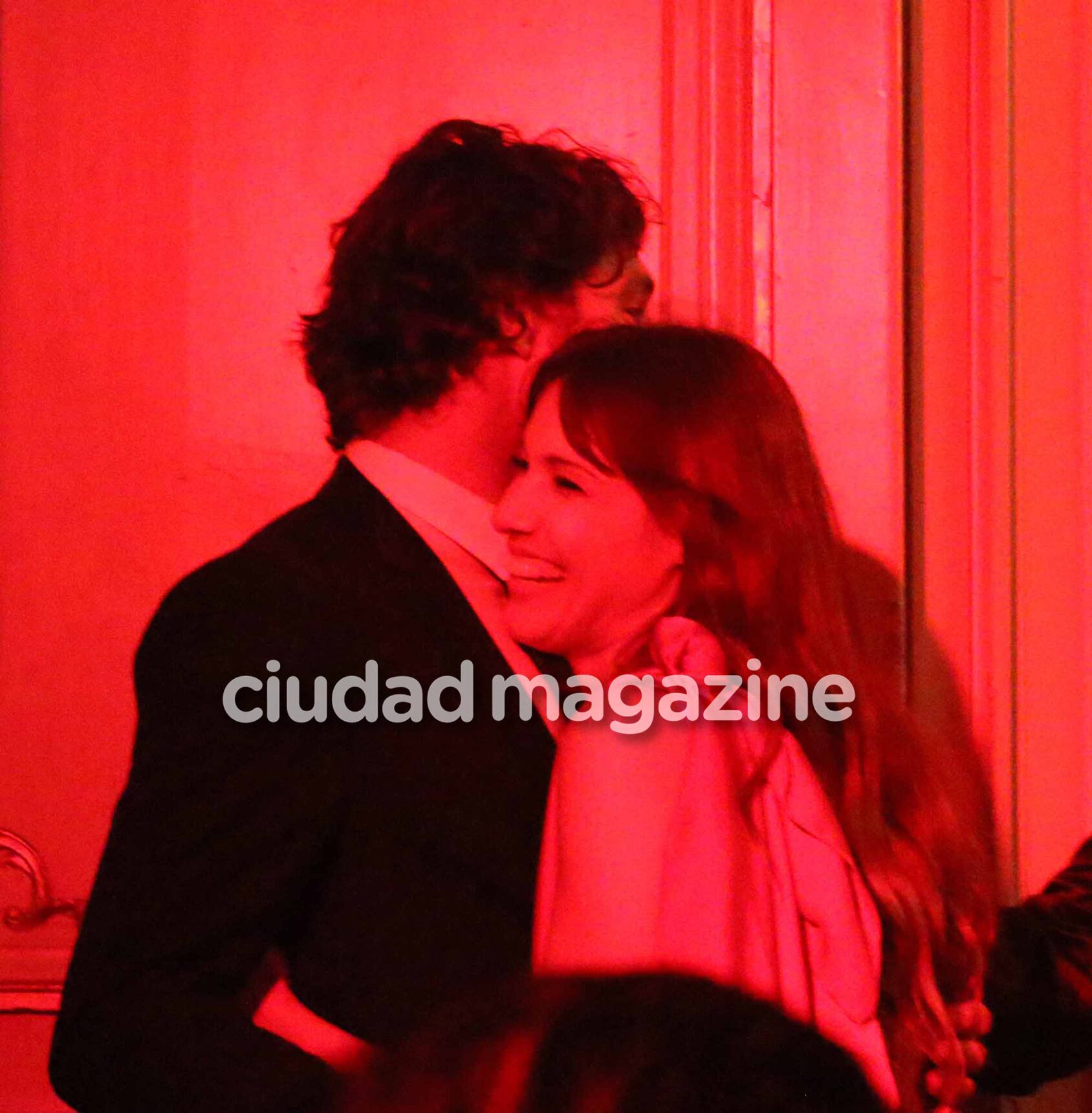 Pampita y Pico Mónaco impactaron en la noche porteña (Fotos: Movilpress).