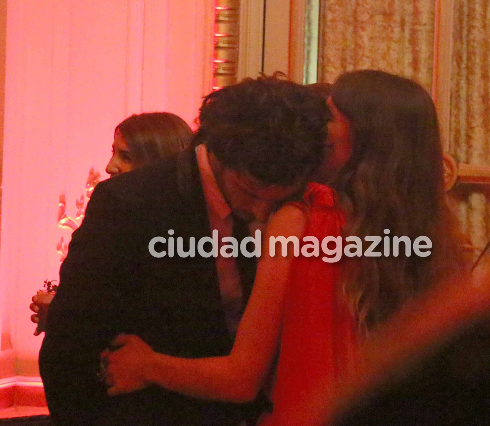 Pampita y Pico Mónaco impactaron en la noche porteña (Fotos: Movilpress).