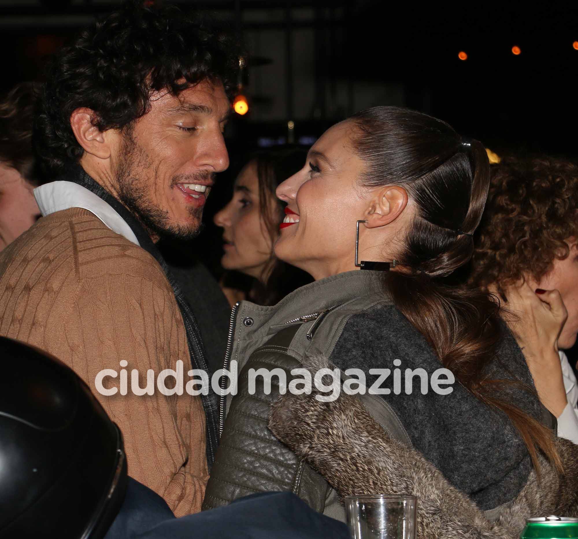 Pampita y Pico Mónaco, juntos y enamorados en la noche porteña  (Fotos: Movilpress).