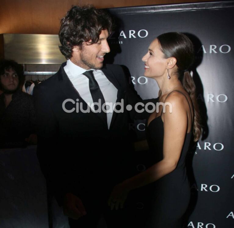 Pampita y Pico Mónaco, mimos y complicidad en la noche porteña: mirá el vestido que le trajeron especialmente desde París a la diosa
