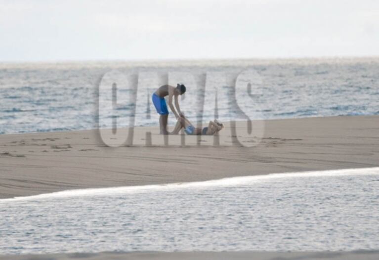 Pampita y Pico Mónaco se entrenan en las playas de Punta del Este: ¡pareja de lomazos!