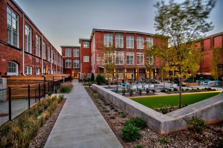 Panettiere falleció en un apartamento en Judson Mill Lofts, en Easley Bridge Road. Foto: triangleconstruction.com