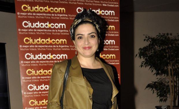 Paola Barrientos y un look demasiado sencillo para la premiación (Foto: Jennifer Rubio). 