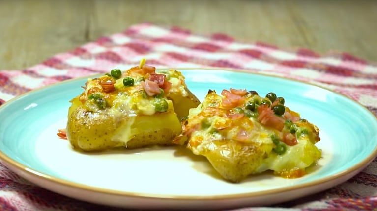 Papas aplastadas, una receta que no falla. Foto: Cucinare TV
