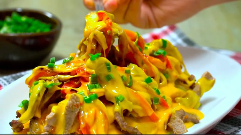 Papas con carne y queso cheddar: el paso a paso de una receta irresistible