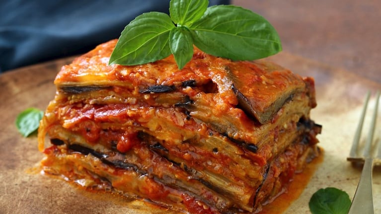 Parmigiana a la napolitana, un plato italiano imperdible. Foto: Taste Atlas