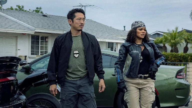 Parte del reparto de la película El botín.