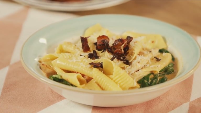 Pasta seca con pollo cremoso: receta simple, paso a paso