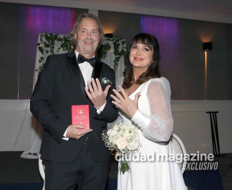 Patricia Echegoyen se casó con Rodrigo Prado del Río, después de 25 años juntos y una hija en común: las fotos de la ceremonia