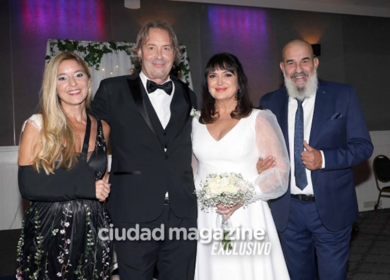 Patricia Echegoyen se casó con Rodrigo Prado del Río, después de 25 años juntos y una hija en común: las fotos de la ceremonia