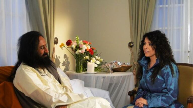 Patricia Sosa junto al Ravi Shankar. (Foto: Prensa Ideas del Sur)