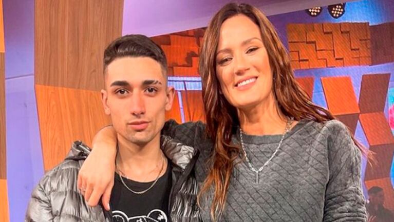 Paula Chaves salió al cruce de quienes la cuestionaron por no darle trabajo al motoquero que la socorrió.