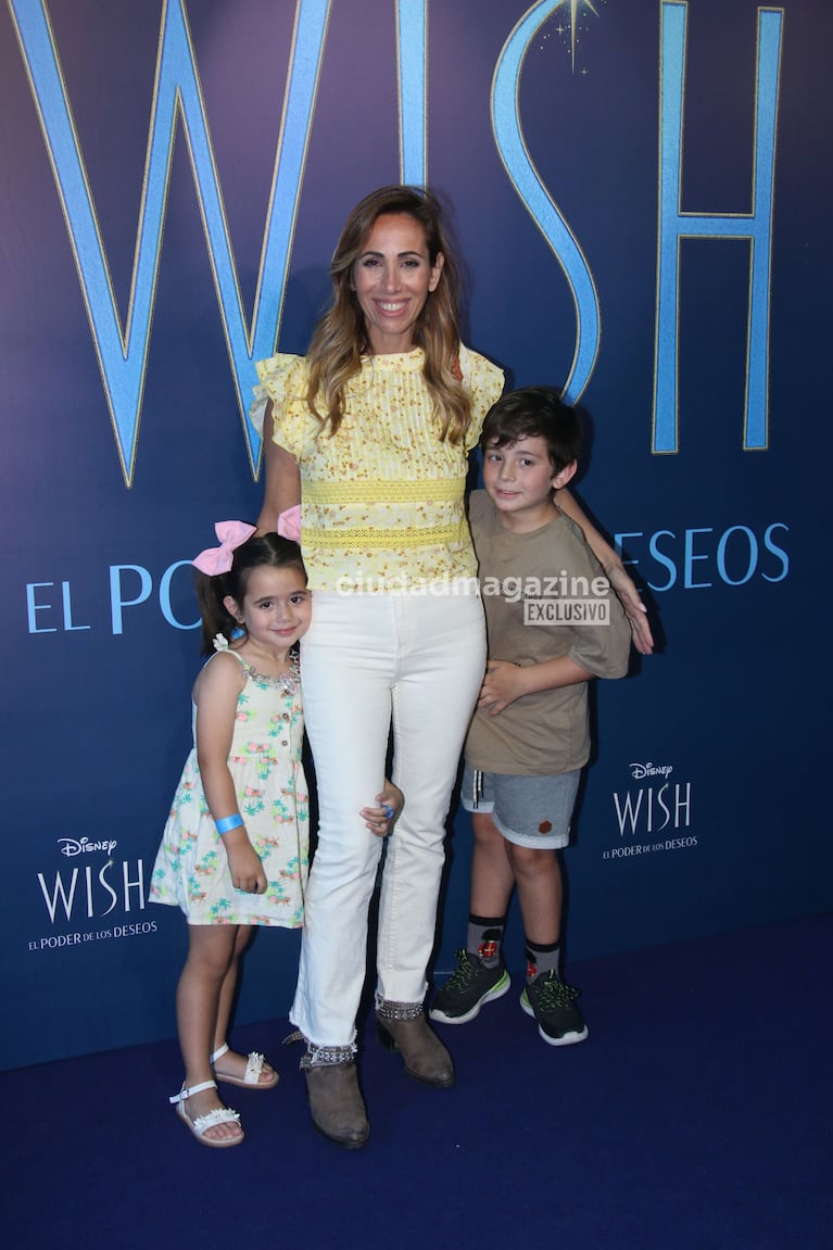 Paula Varela con su familia en un evento infantil (Foto: Movilpress).