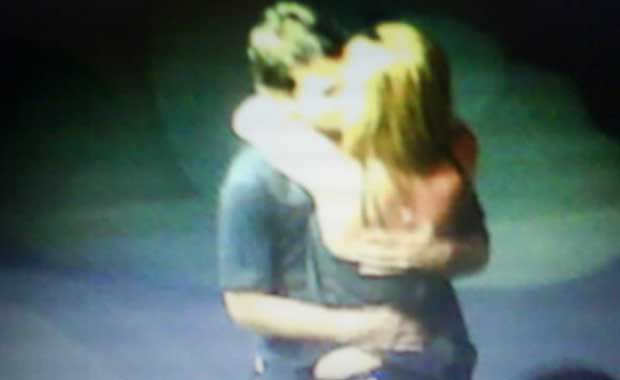 Paula y Peter, a los besos en Paraguay. (Fotos: @karen_soofi, @daykalbermatter).