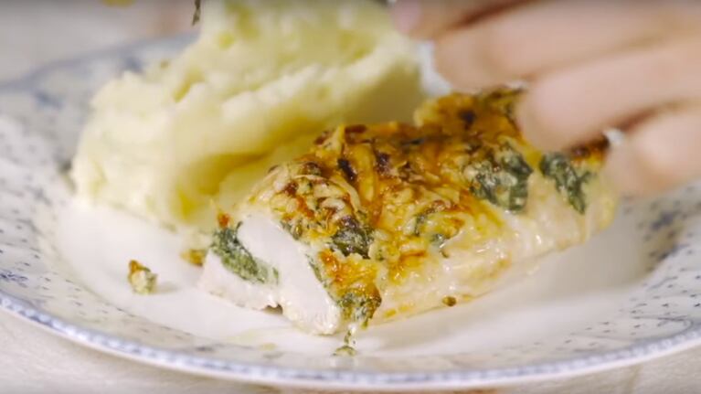 Pechugas de pollo acordeón: la receta simple con una presentación distinta