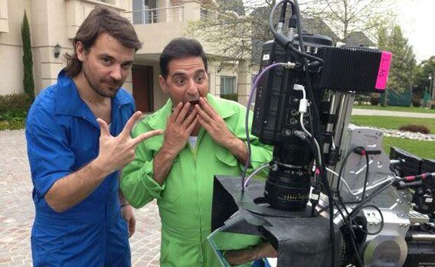 Pedro Alfonso festejó su cumpleaños junto al elenco de Mansión imposible (Foto: Twitter).