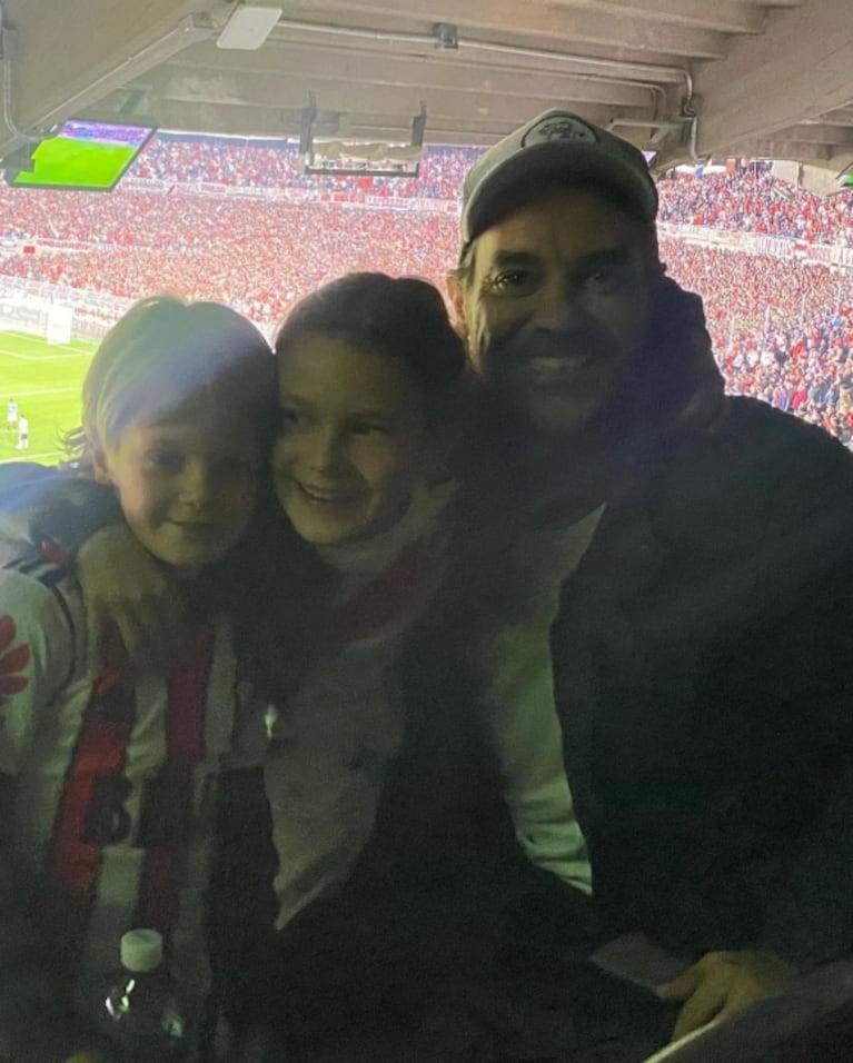 Pedro Alfonso fue por primera vez al Monumental con sus hijos y se emocionó: "De esas noches que quedan para siempre"