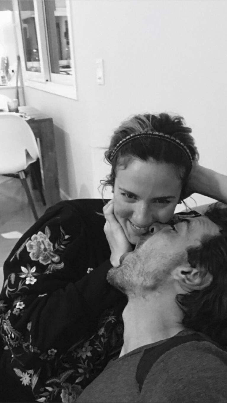 Pedro Alfonso y Paula Chaves compartieron una tierna y divertida secuencia de fotos: "Novios"