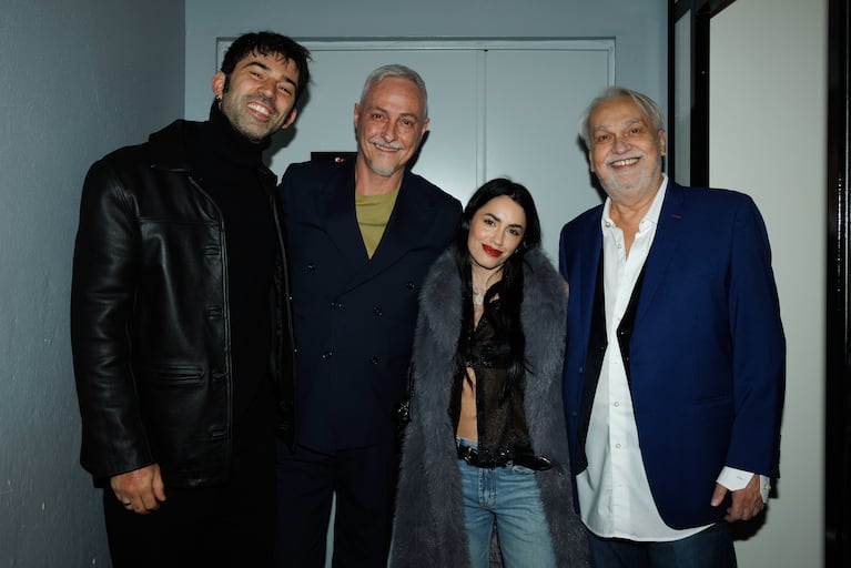 Pedro Rosemblat y Lali Espósito con Pedro Aznar y David Lebón en el Movistar Arena