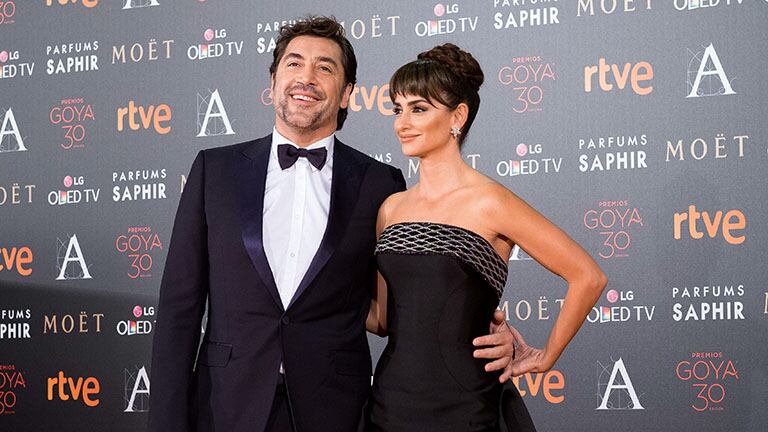Penélope Cruz y Javier Bardem donaron 100 mil guantes y 20 mil barbijos a los médicos que luchan contra el coronavirus