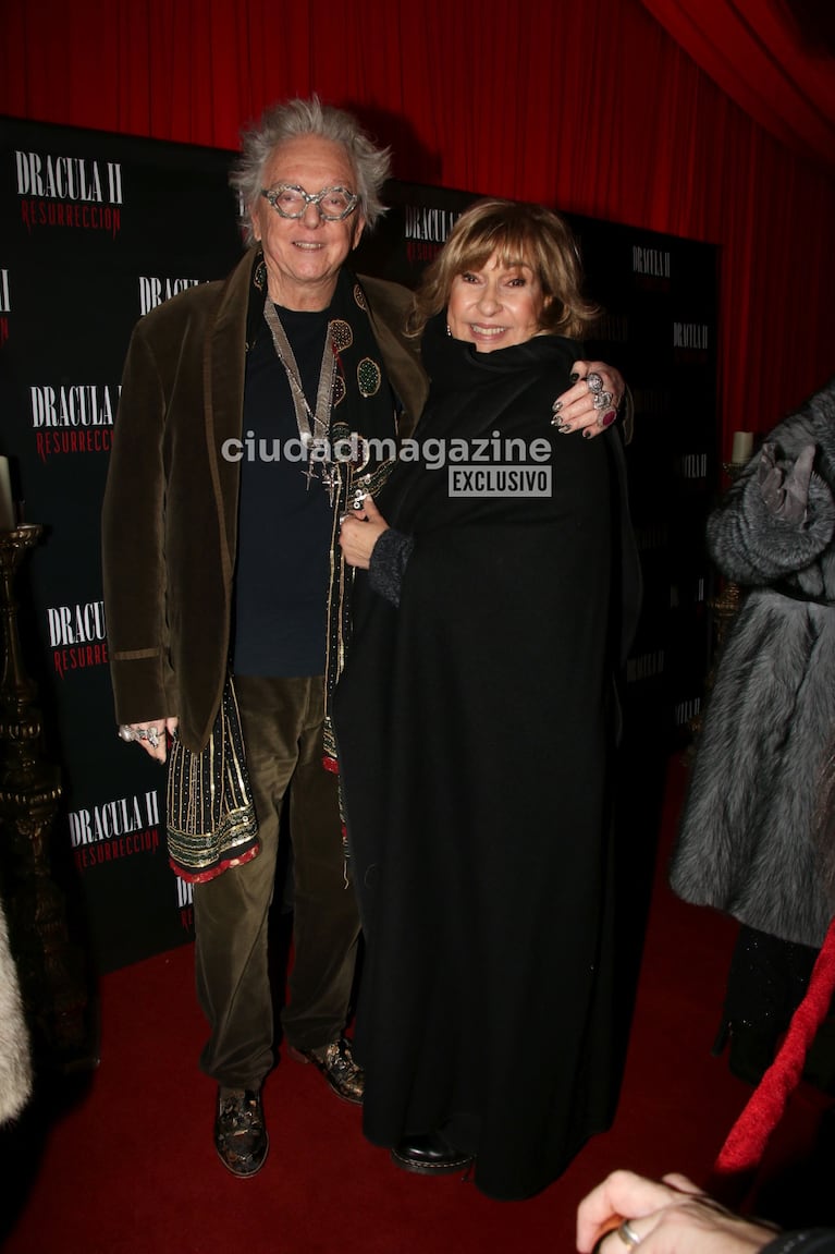 Pepe Cibrián desembarca con Drácula II Resurrección y Georgina Barbarossa dijo presente (Foto: Movilpress).