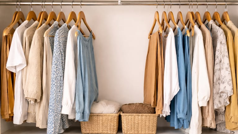 Percha invertida, placard