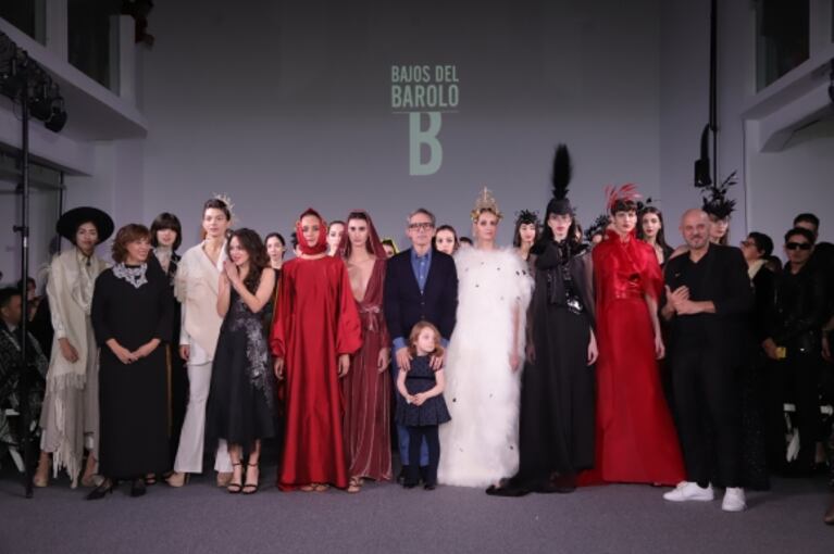 Personalidades de la moda y la cultura en la inauguración de Bajos del Barolo, en el marco de los 125 años de Avenida de Mayo