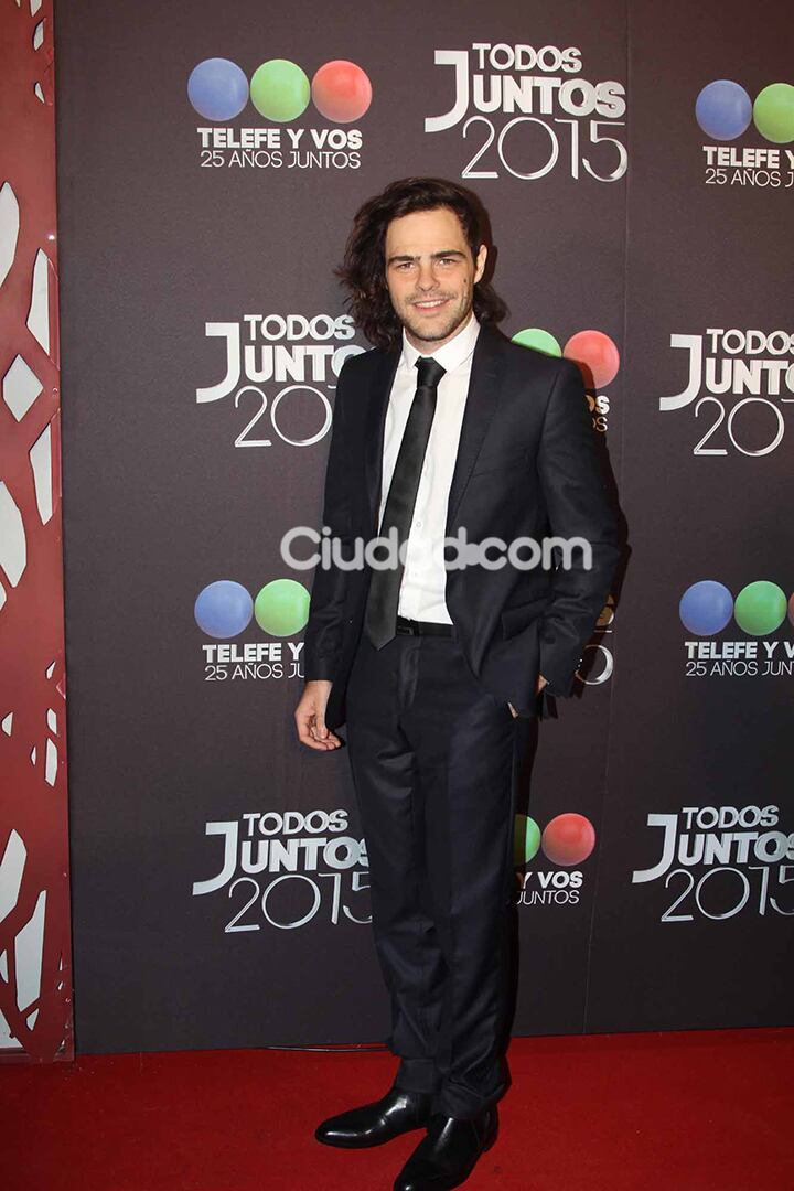 Peter Lanzani, en la fiesta de Telefe. (Foto: Movilpress)