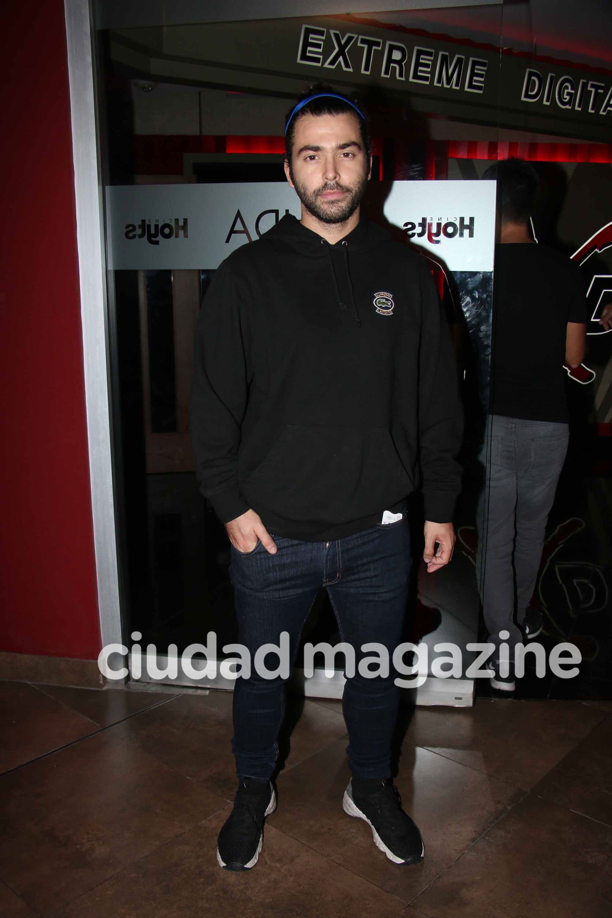 Peter Lanzani estrenó 4x4 junto a muchos famosos. (Foto: Movilpress)
