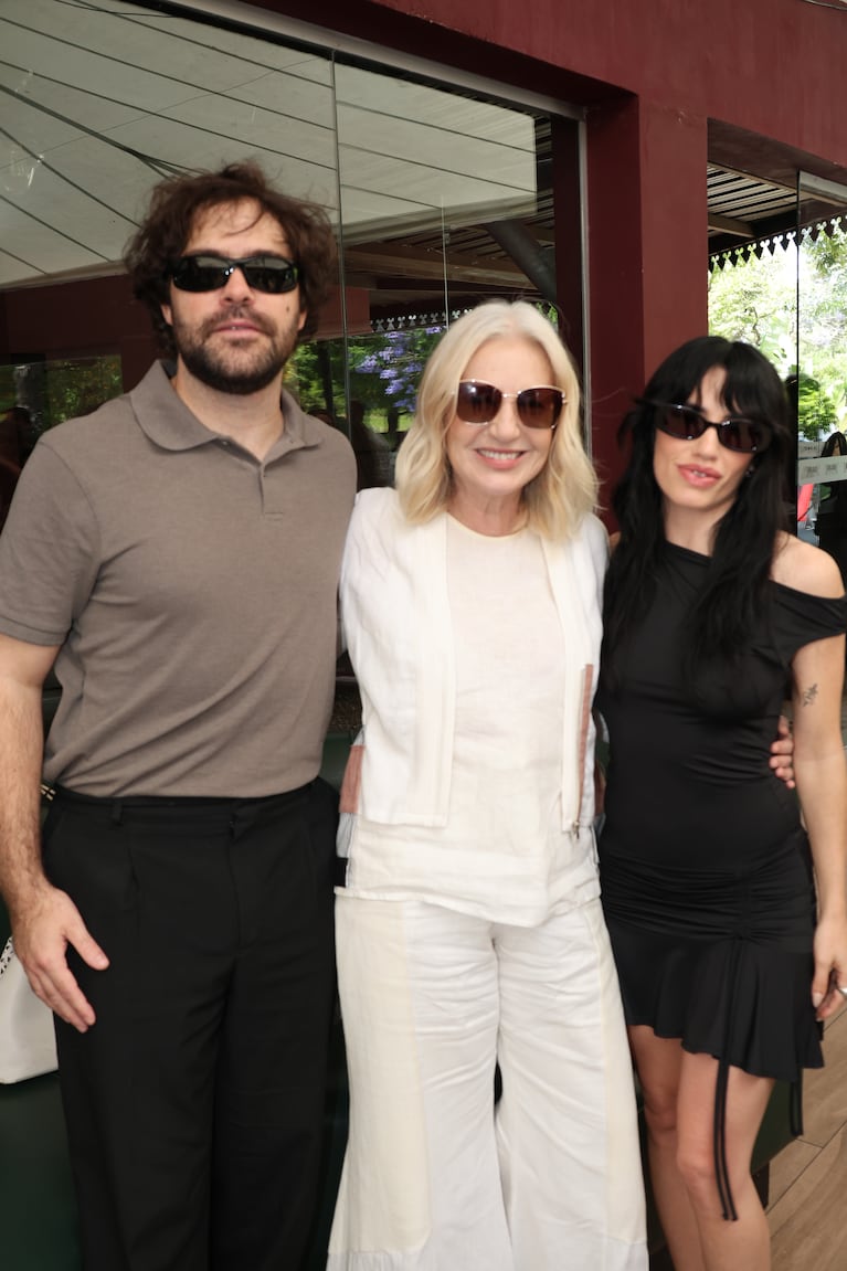 Peter Lanzani, Mercedes Morán y Lali Esposito