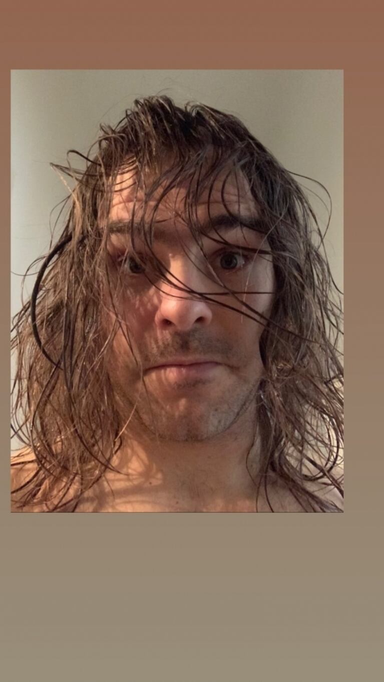 Peter Lanzani mostró su súper cambio de look y lo compartió en redes: ¡chau barba y bigote!